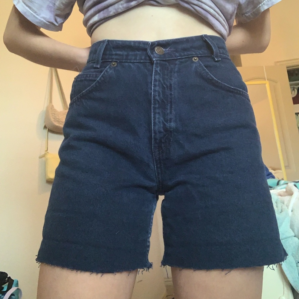 Levi’s cutoff denim shorts - dark wash, high-waisted